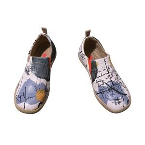 UIN Toledo Shoes Womens Size 9 My Trip Diary Multi Color Slip On Casual